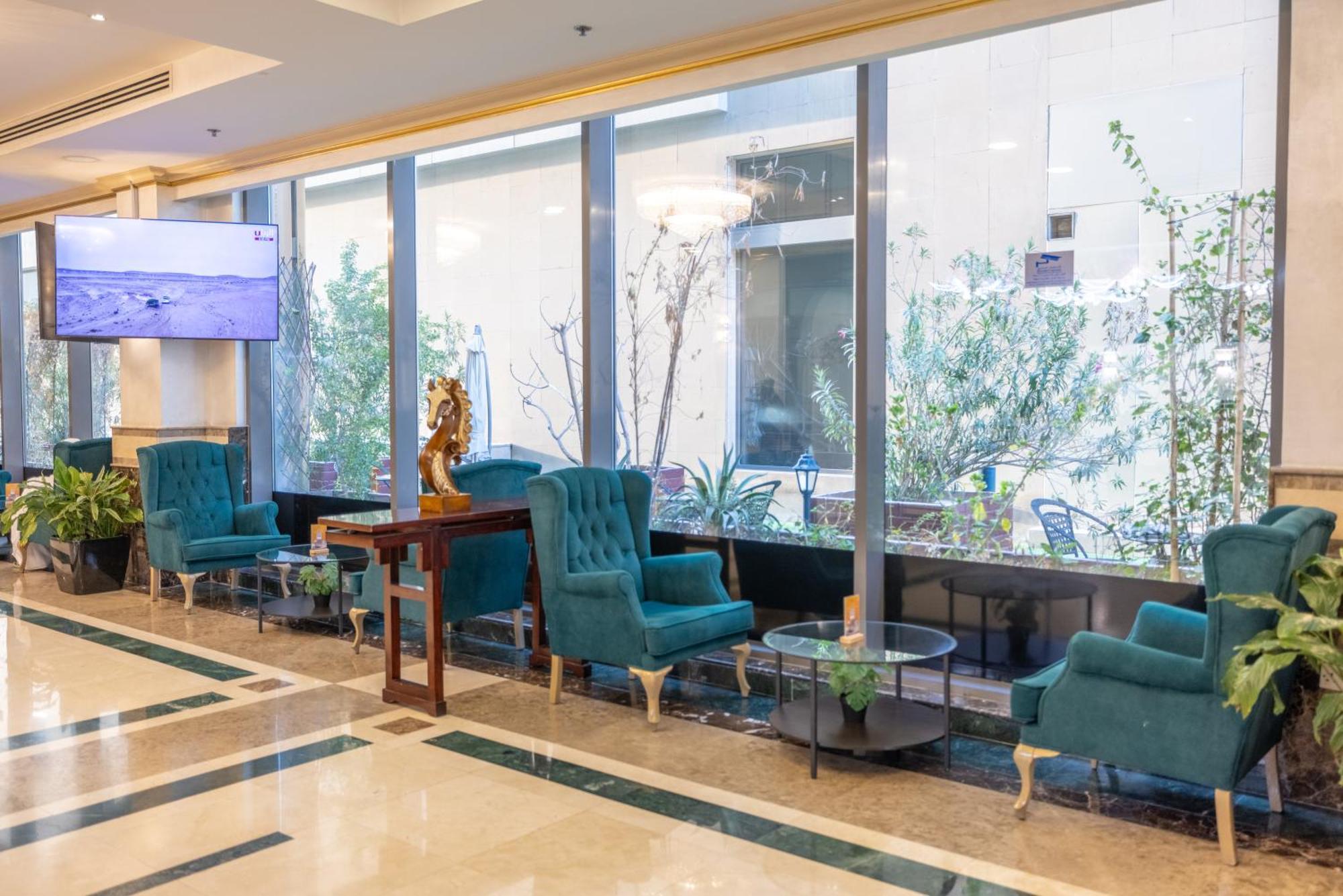 Hotel Sapphire Plaza